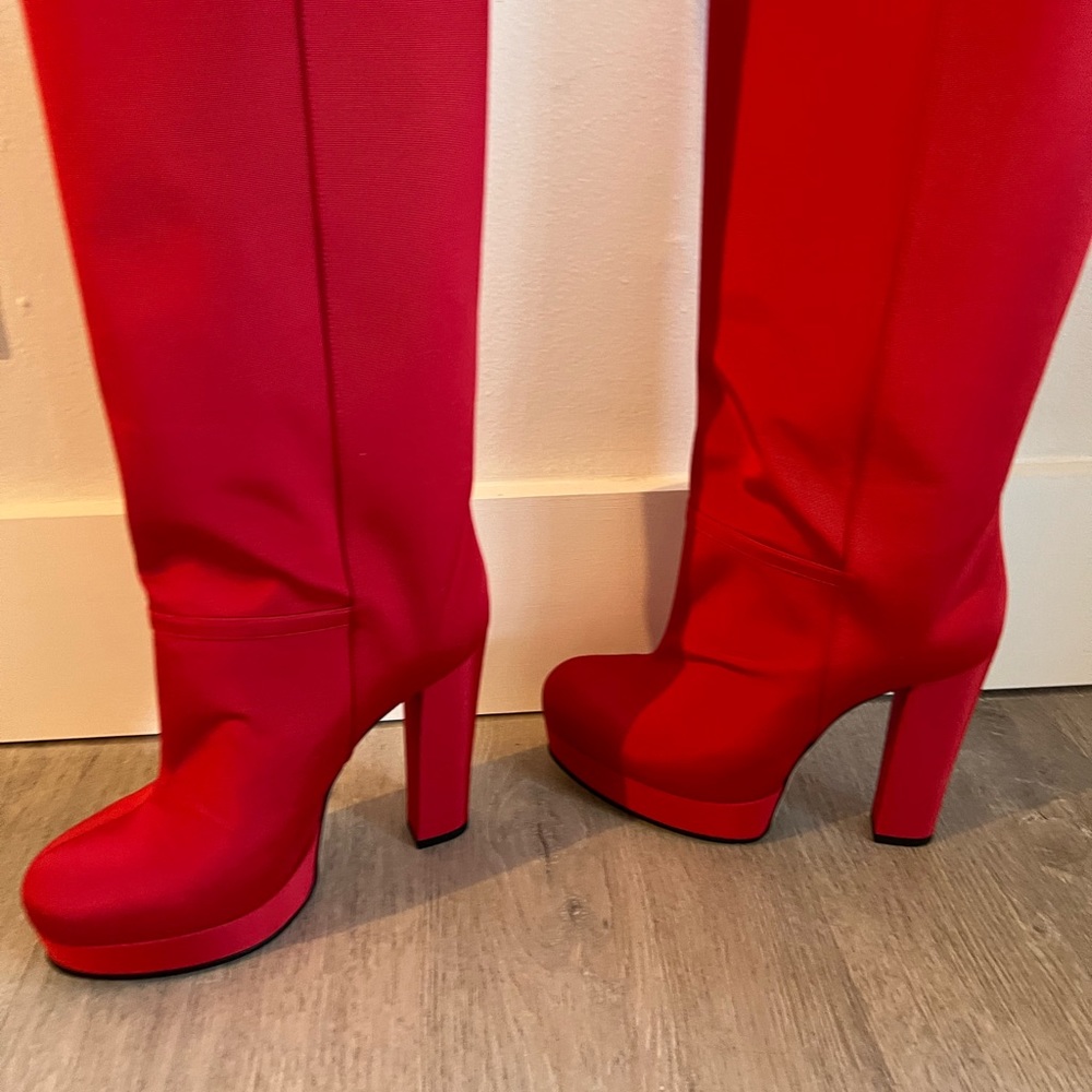 GUCCI RUNWAY BOOT - Picture 5 of 11